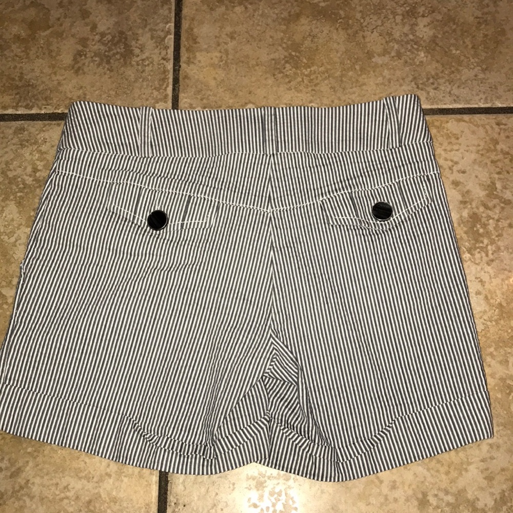 🌈3/$25 bebe Shorts Size 0 - Picture 3 of 3